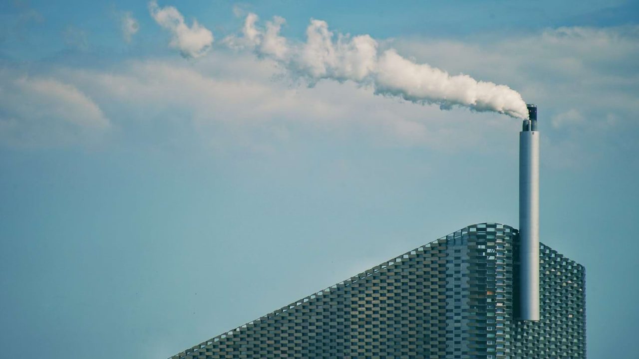 Real-Time Air Monitoring with Advanced Sensors: A Reliable Way to Track Local Pollution